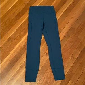 Lululemon leggings size 4
